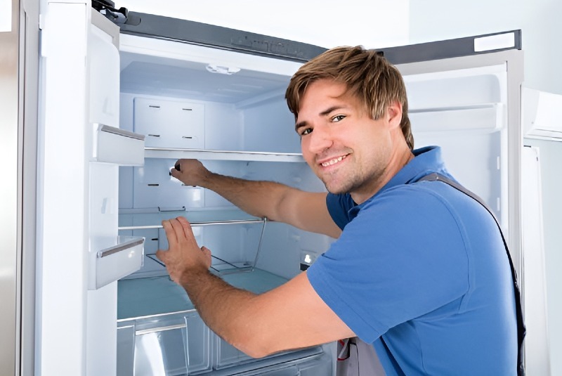 Refrigerator repair in Seattle